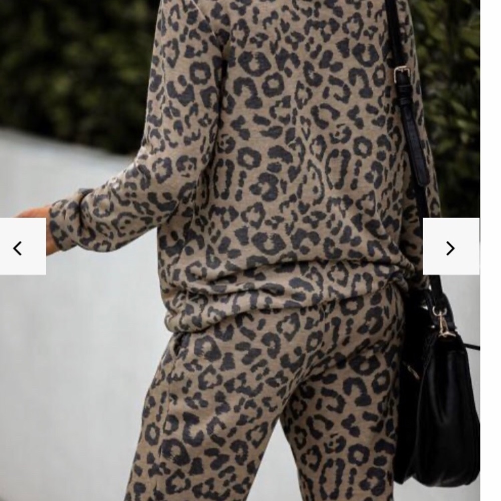 Vici Leopard Print Lounge Pullover - image 4